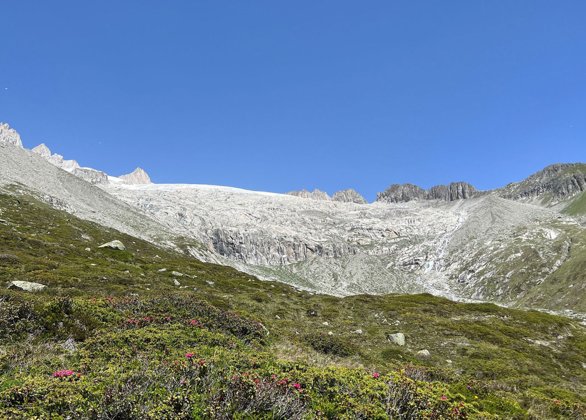 Schneearmut und Gletscherschmelze auf hohem Niveau