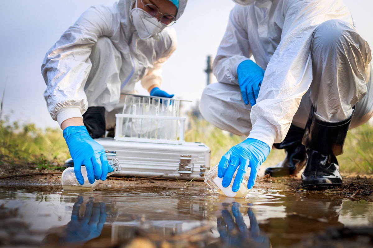 Industrieabwasser: Auch moderne Kläranlagen klären nicht alles