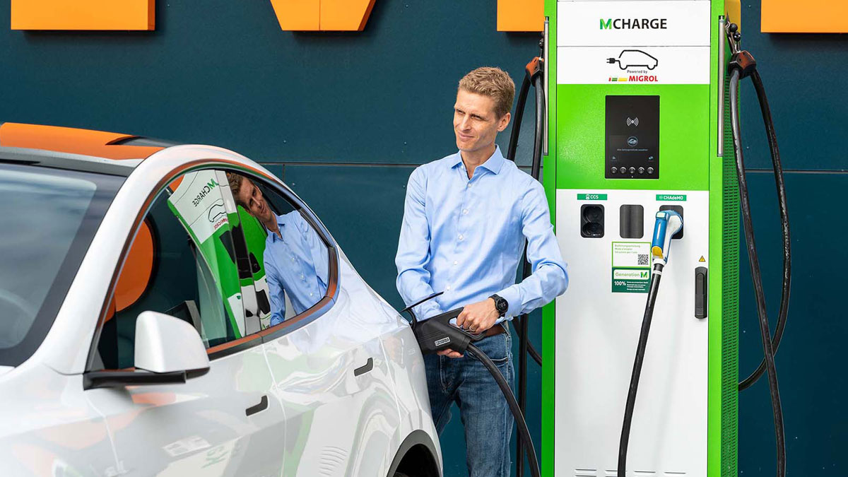 Einstecken und einkaufen: Die Migros entwickelt ihr E-Ladestationen-Netzwerk weiter